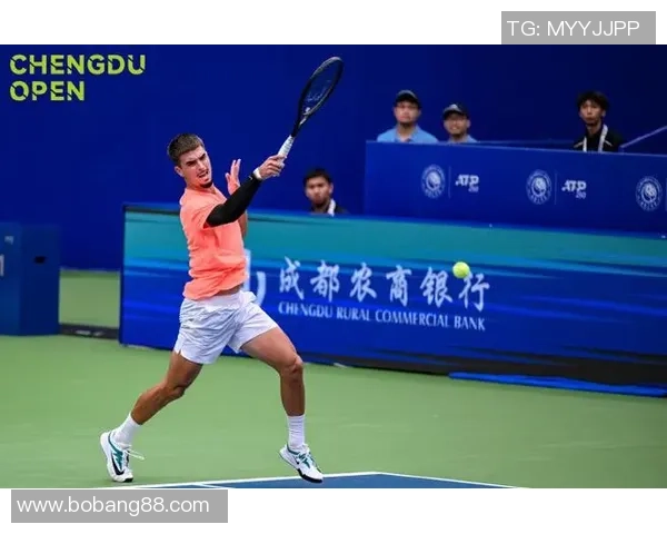 杭州网球队与成都网球队耐力较量赛后分析与复盘