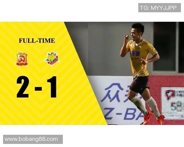 深圳足球队在世界杯预选赛中以52分强势领跑积分榜展现出色表现